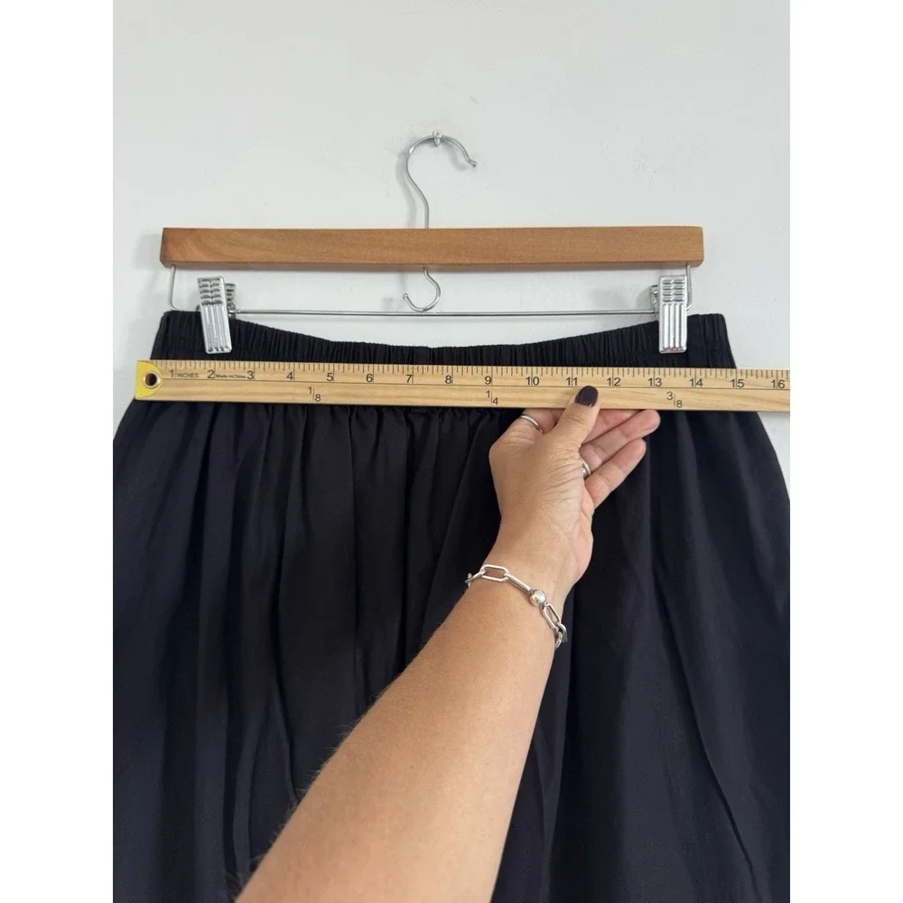 J.Crew Skirt Women's Small Black‎ Embroidered Hem A-Line Skirt Elastic Waist